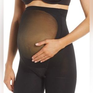Spanx Maternity Mama Shorts, Black Size A